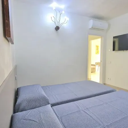 Soleil - Front Apartment *